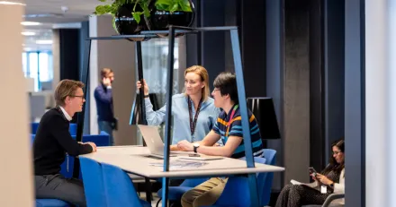 Market Buzz Kindred och Hoist