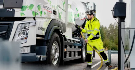 Volvo har slutfort forsaljningen av UD Trucks