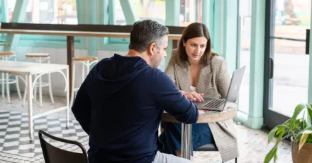 Market Buzz Embellence och Hufvudstaden