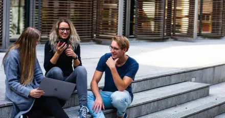 Ovantat resultatfall i Academedia