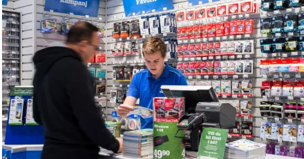 Stabil forsta rapport fran Kjell Group. Vi ser uppsida i aktien