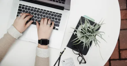 Checkin.com Ar svarta siffror har for att stanna