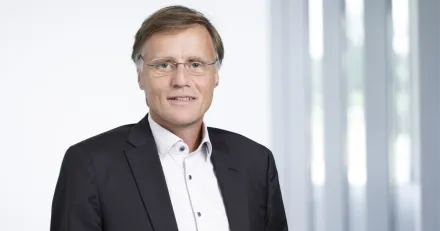 Infineon Morkret fore gryning