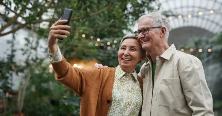 Millicom handelsstoppades efter buduppgifter