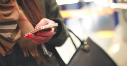 Millicom Artificiellt sljtryck skapar lge High Quality