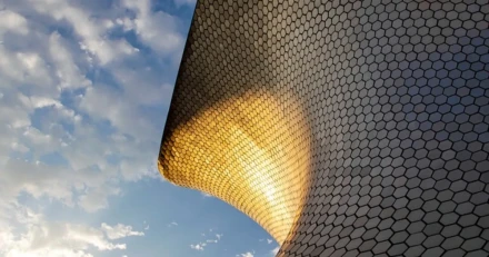 Hexagon Rykten om avyttring High Quality