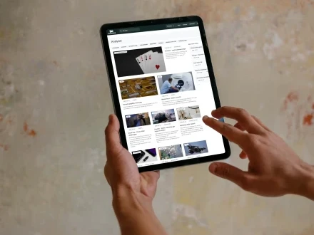 mockuuups man pointing on ipad mockup